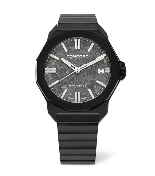Stainless steel with 
black PVD treatment,
black dial with powder eclats