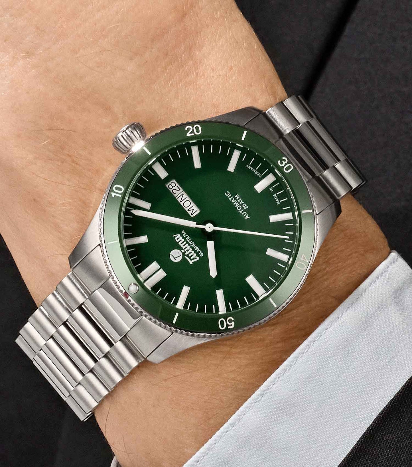 Grand Flieger Airport, Automatic Cal. T330, Day/Date