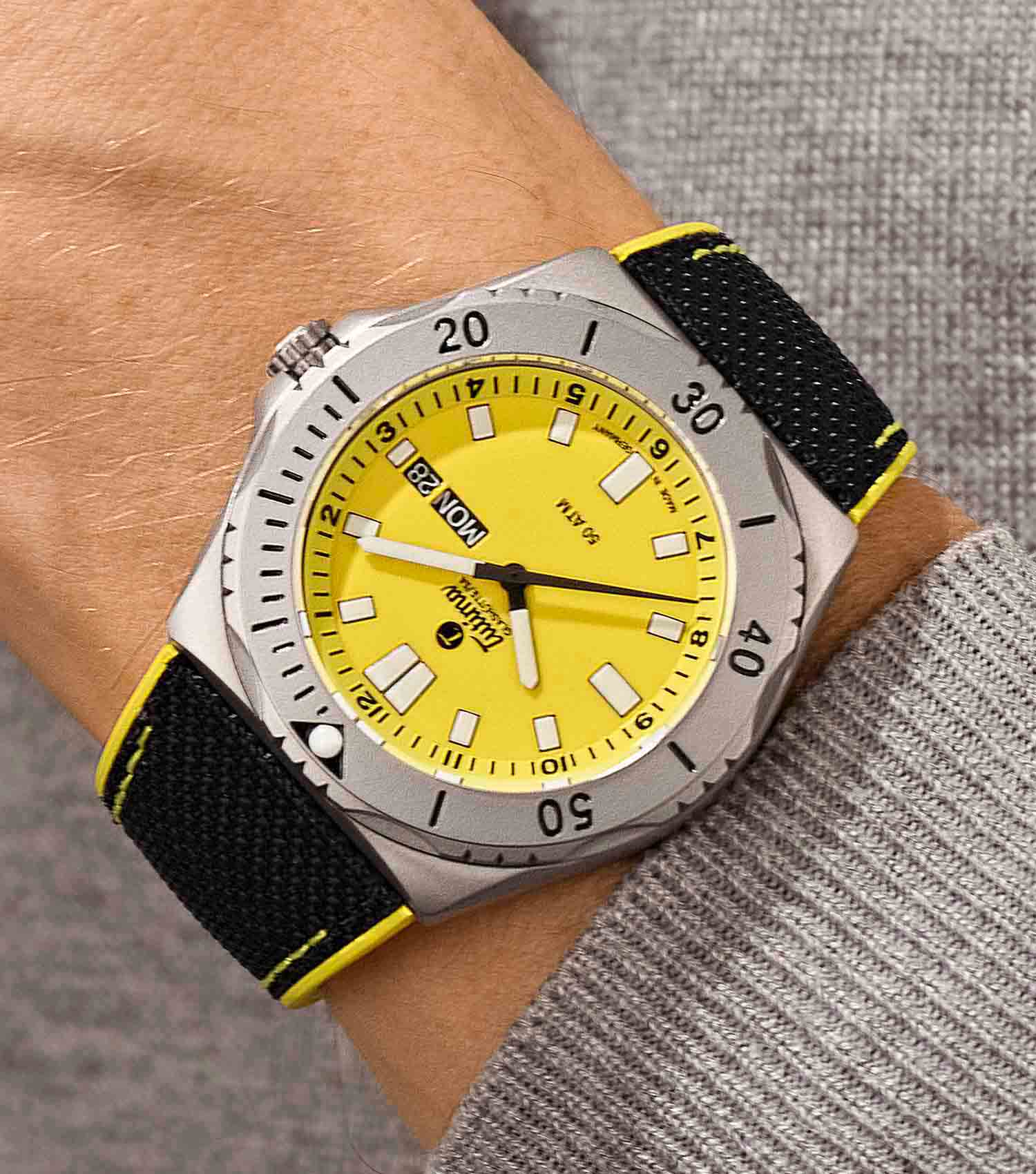 M2 Seven Seas, Automatic Cal. T330, Day / Date