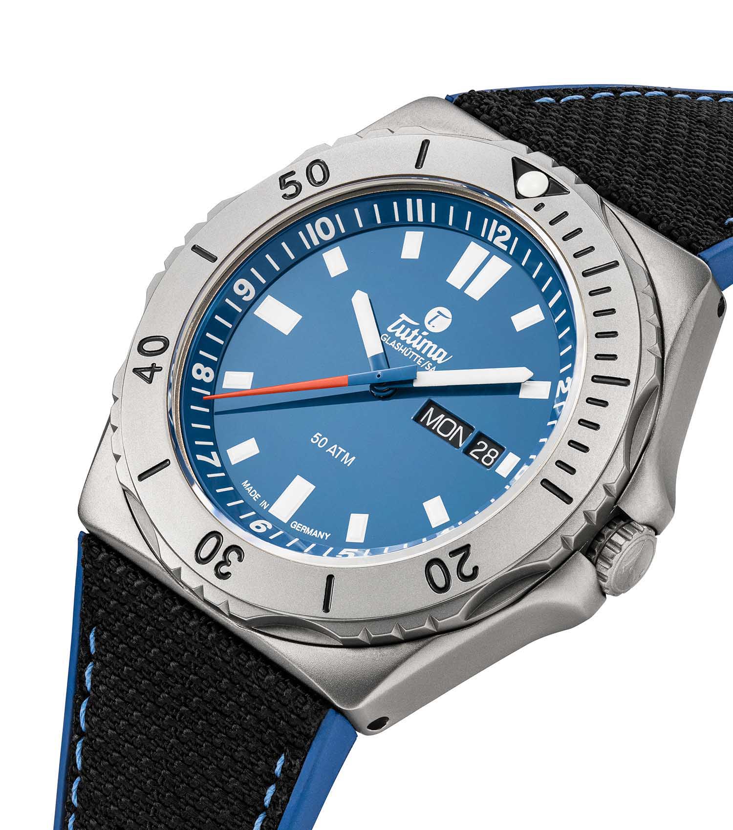 M2 Seven Seas, Automatic Cal. T330, Day / Date