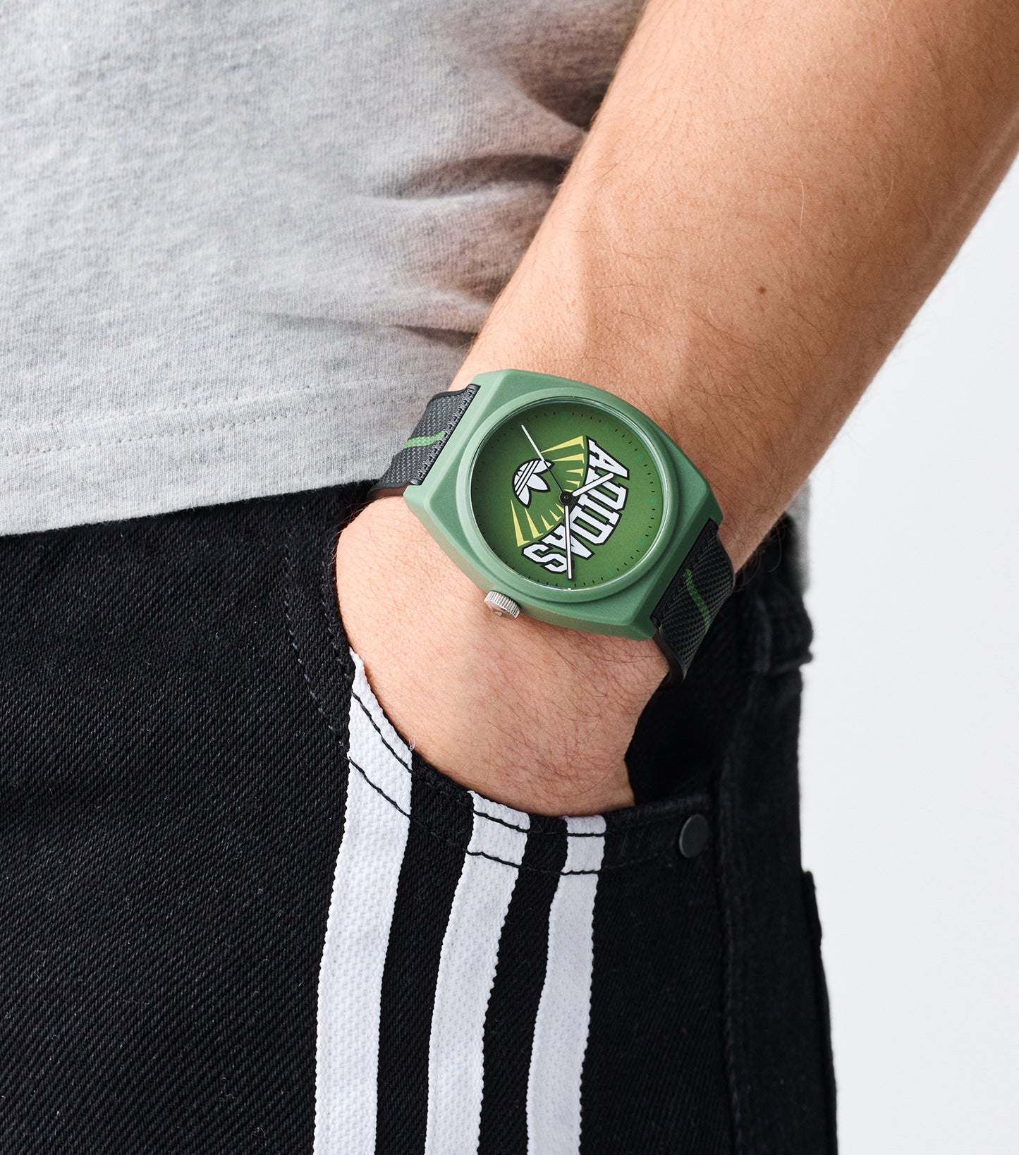Green Resin Case Green Dial Black Resin Strap