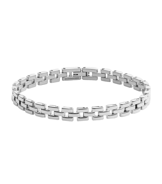 Daniel Wellington Bracelet, S in elegant silver hue, presented at a captivating 45-degree angle, showcasing timeless design elements.
