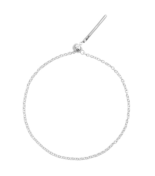  Daniel Wellington elegant single-tone bracelet, showcased at a slight angle, perfect for adding minimalist charm to any outfit.