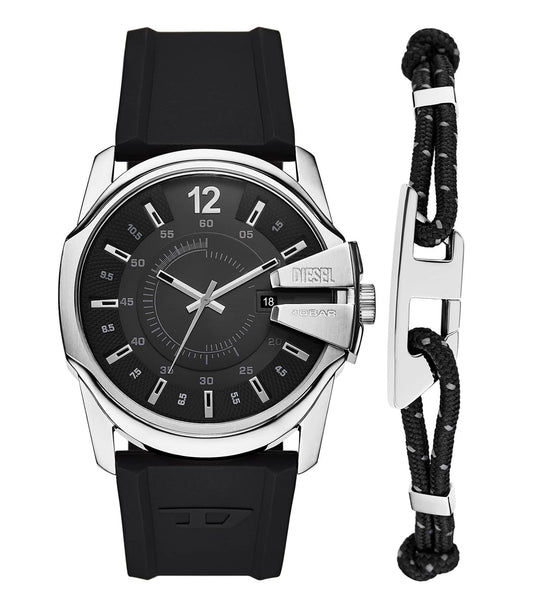 Men Master Chief Quartz/3 Hand Date Watch 43mm