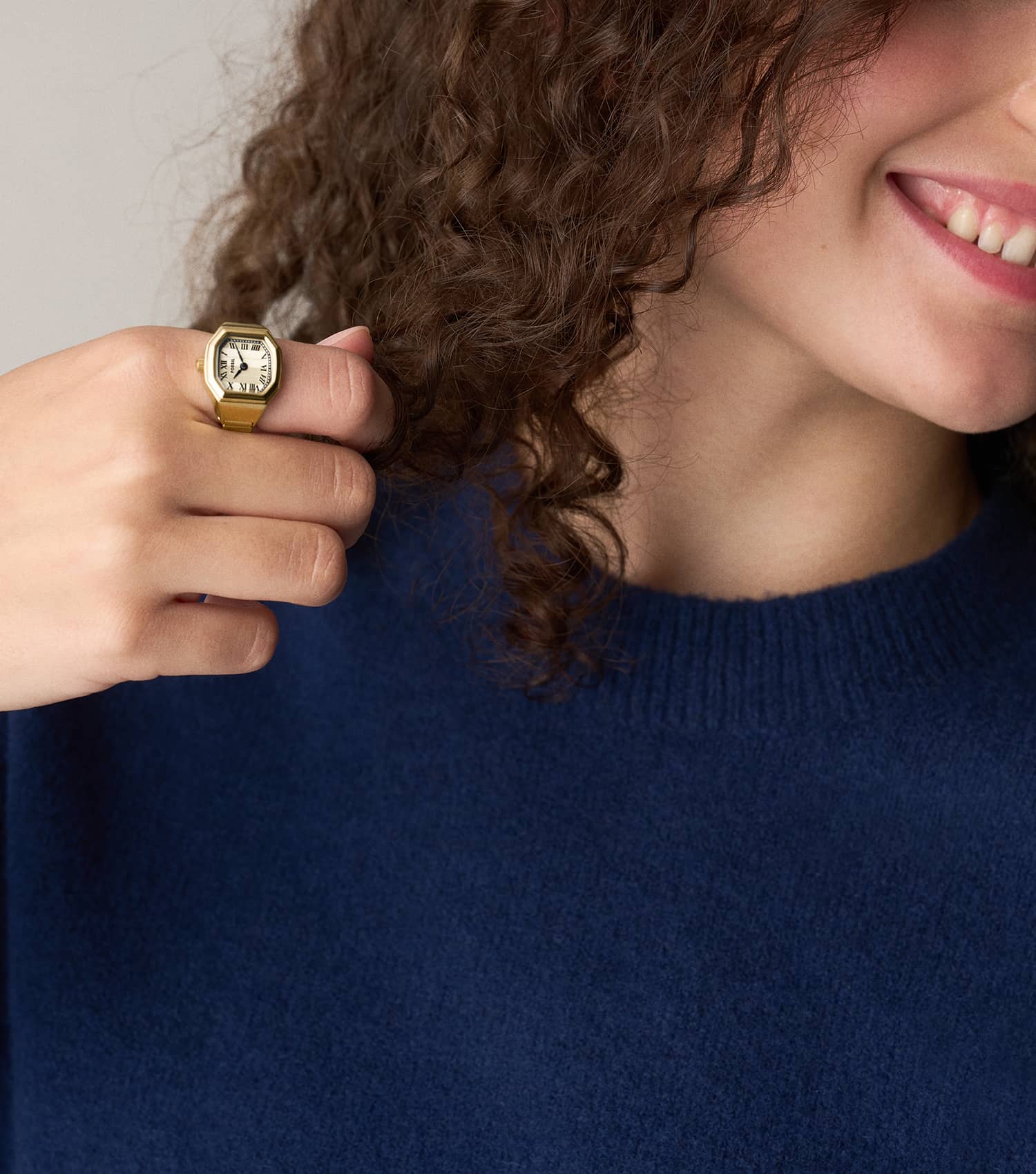 Women Harlow Watch Ring Quartz/2 Hand Watch Less Than 22mm