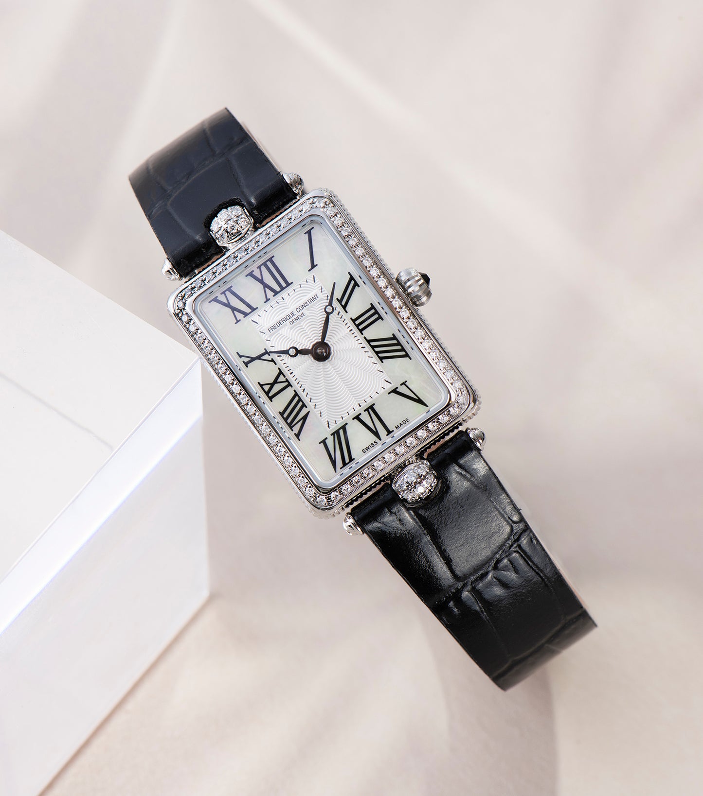 Classics Art Deco Carree