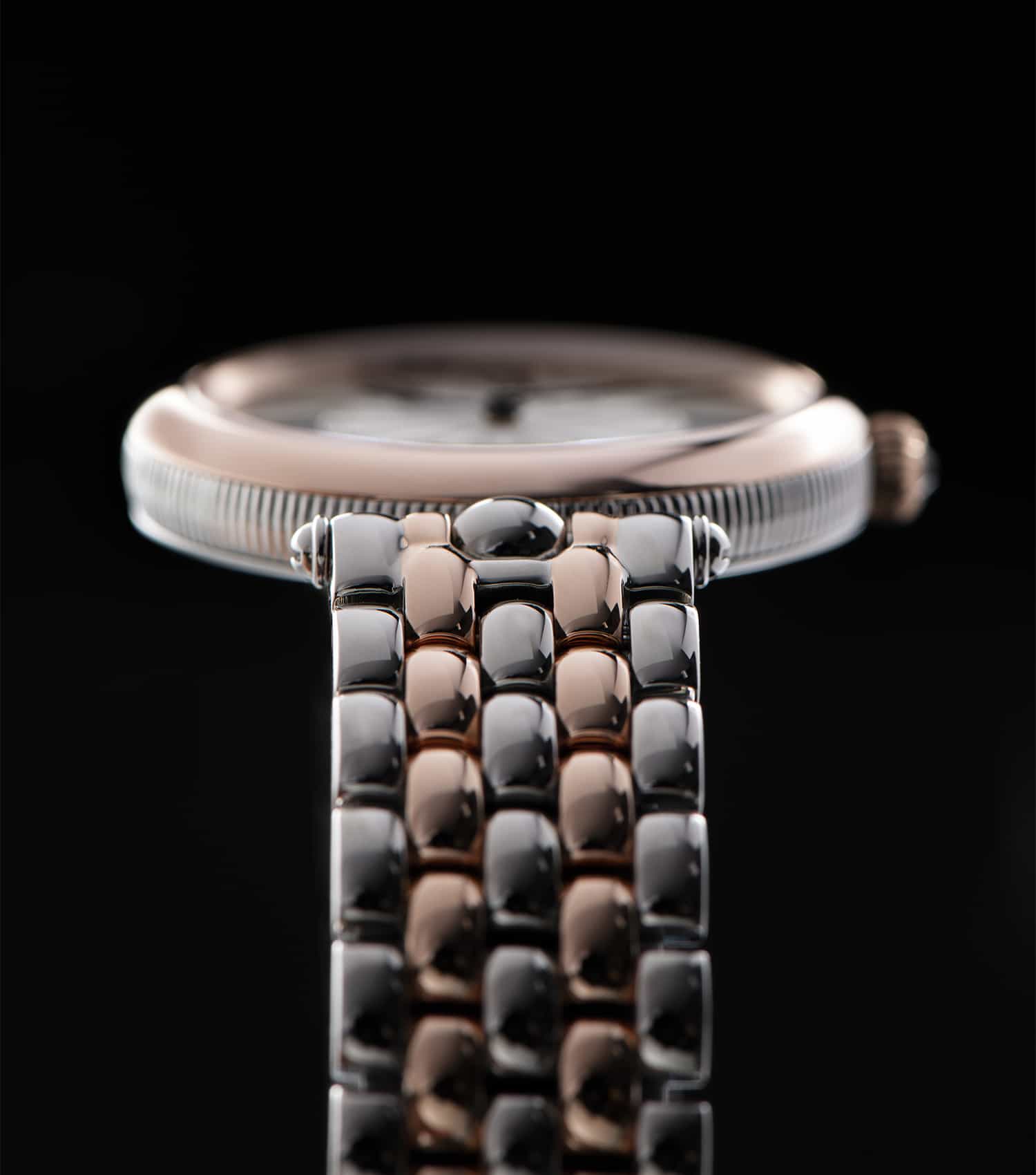 Art Deco Silver Circular Analog Watch Women