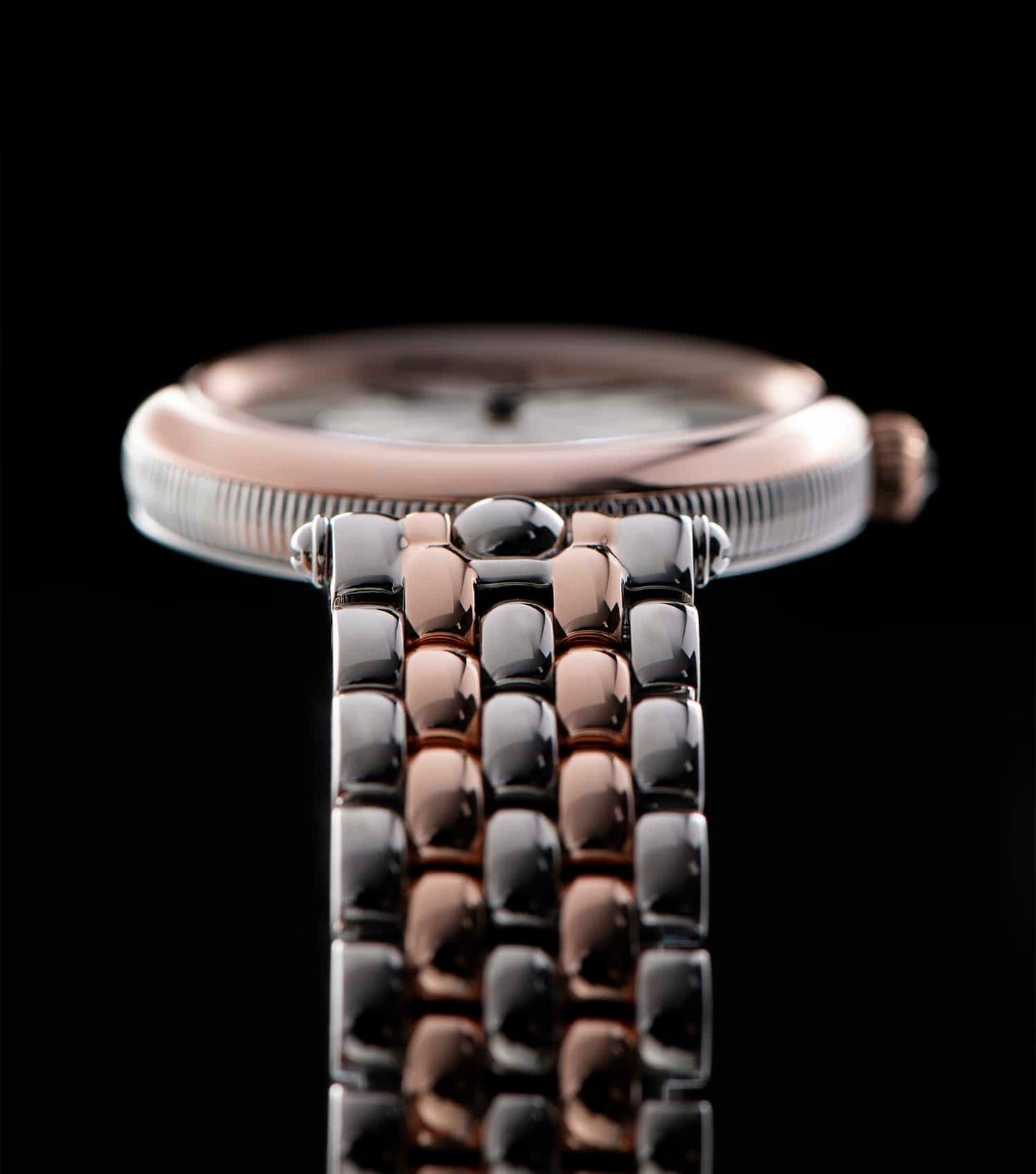 Art Deco Silver Circular Analog Watch Women