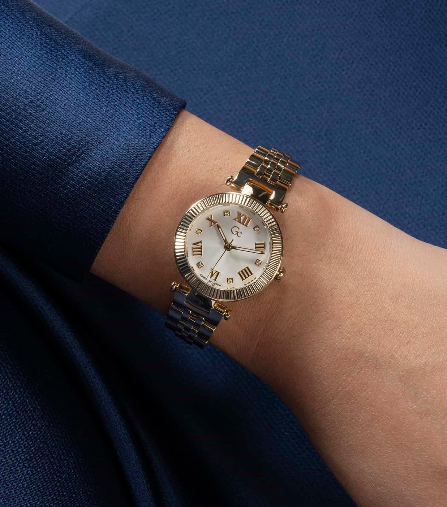 Women Flair Quartz Watch 28mm with Gold Strap with Gold Strap