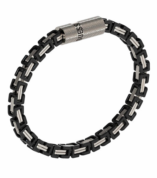 Silver Guess Jewellery bracelet, side angle view, featuring intricately crafted sleek design, exuding elegance and modern sophistication.