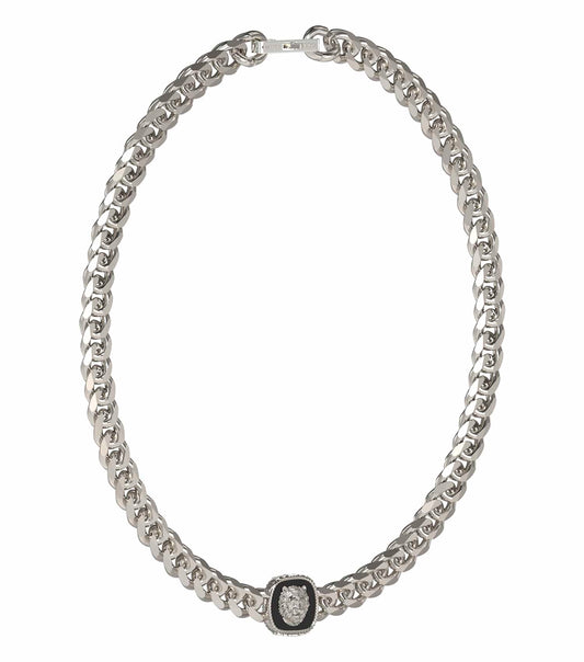 Guess Jewellery silver necklace, one-size elegant design, displayed at a diagonal angle, showcasing intricate detailing.