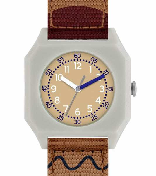 Mini Kyomo watch in sunset color, showcasing a chic and round dial from a front angle, perfect for style enthusiasts.