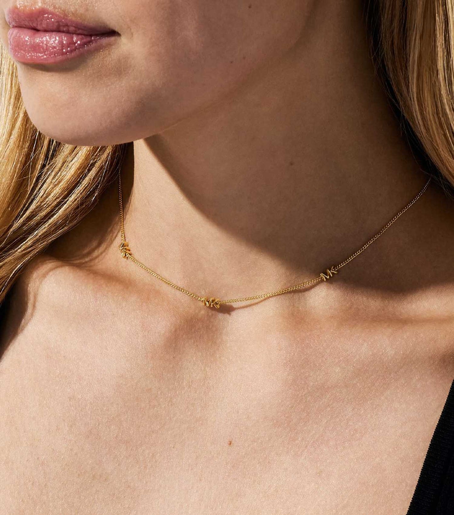 Women Premium Necklace Gold Na