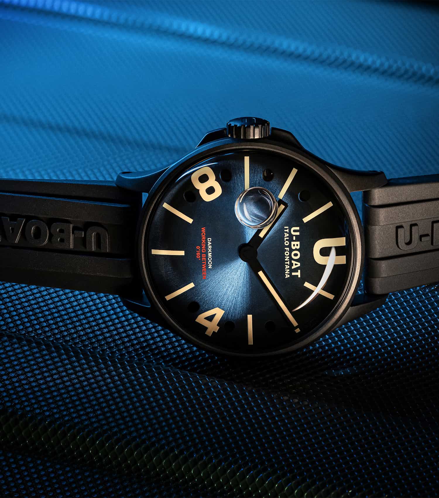 Darkmoon 40 Mm Blue Pvd