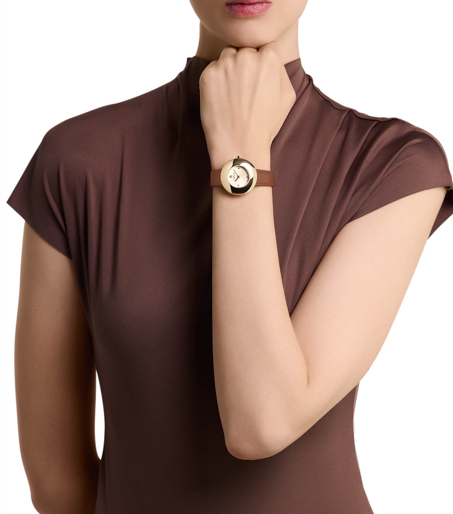 Yellow Gold case  Cognac leather strap  Champagne dial